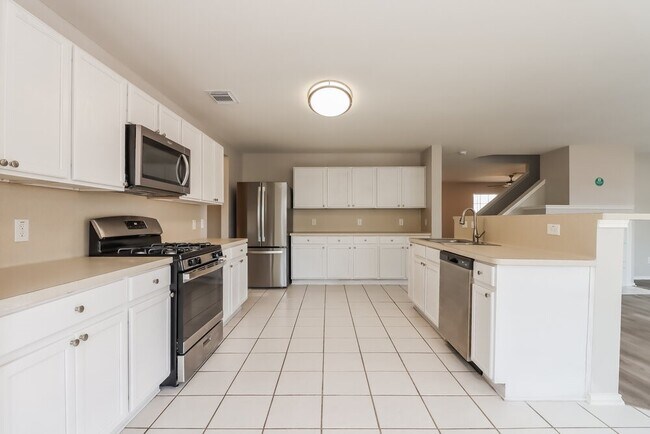 Building Photo - 21103 Bridge Springs Ln