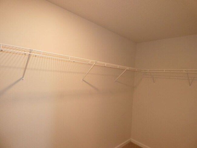 Building Photo - 5565 Galahad Trl