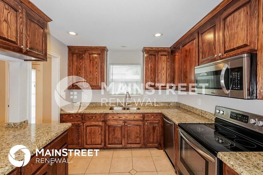 Building Photo - 3020 Laurel Creek Dr