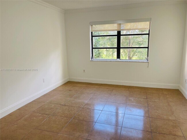 Building Photo - 8610 SW 149th Ave
