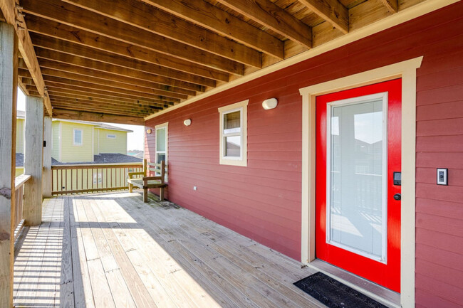 Building Photo - 907 S Cove Dr