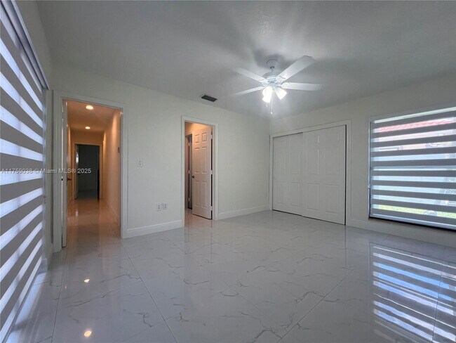 Building Photo - 8735 SW 54th Terrace