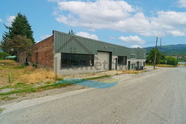 Building Photo - The High River Building