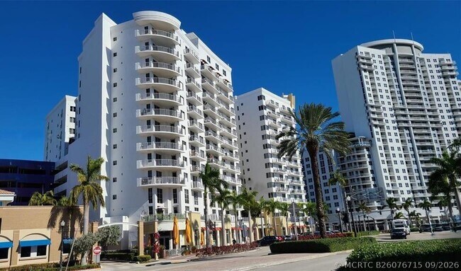 Building Photo - 1830 Radius Dr