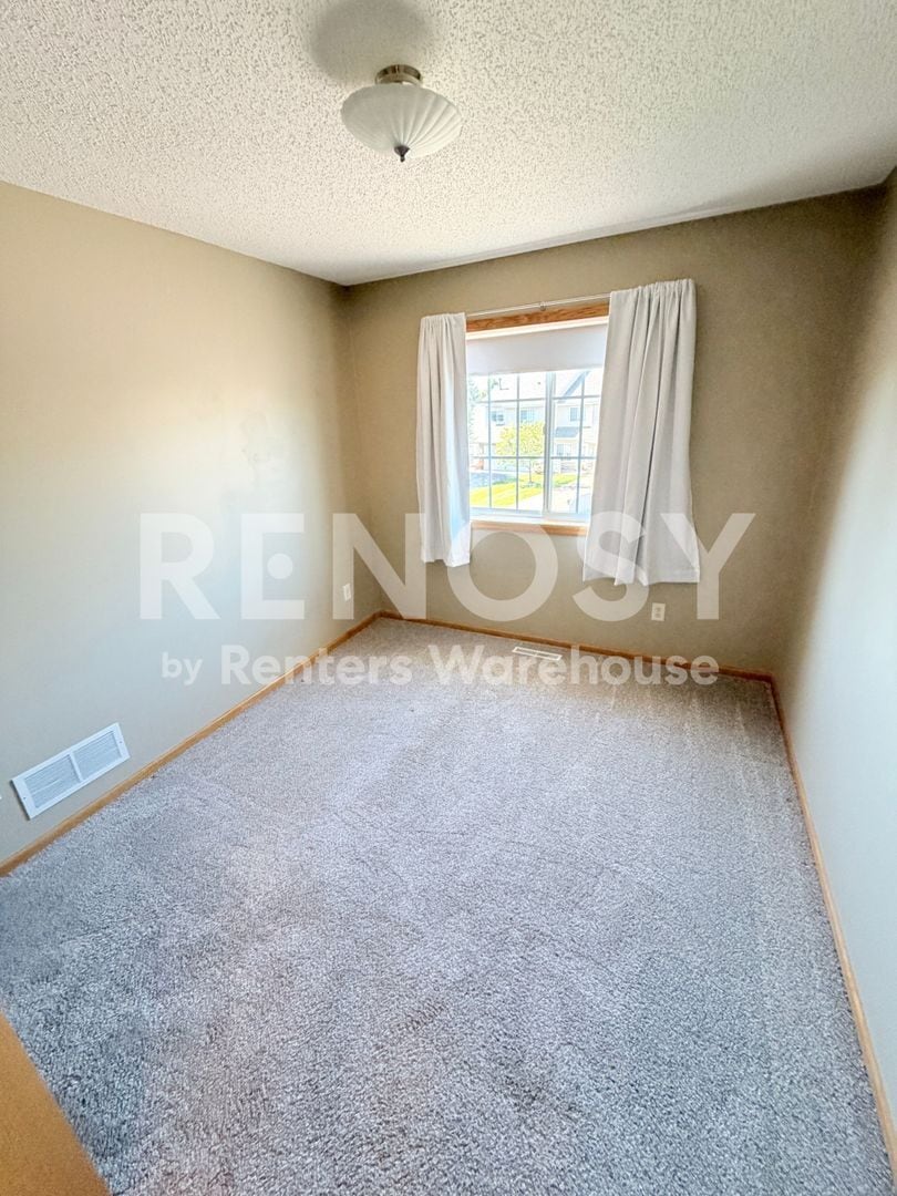 Building Photo - 1579 Serenity Ln