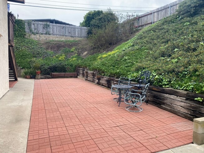 Building Photo - 3831 Nipoma Pl