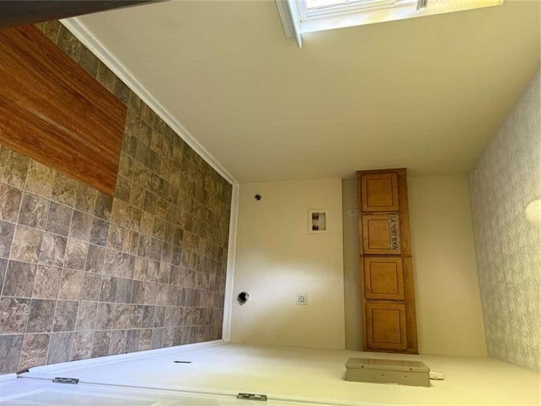 Building Photo - 25 Hunters Ridge Dr