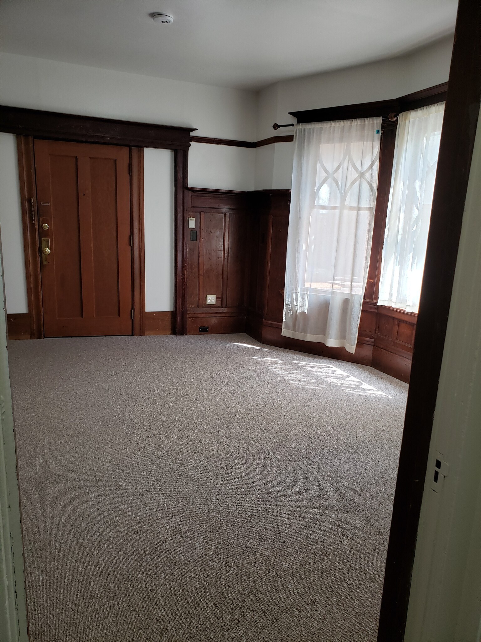 Building Photo - 1924 Channing Way