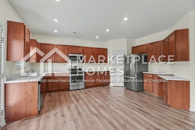 Building Photo - 105 Weston Way NW