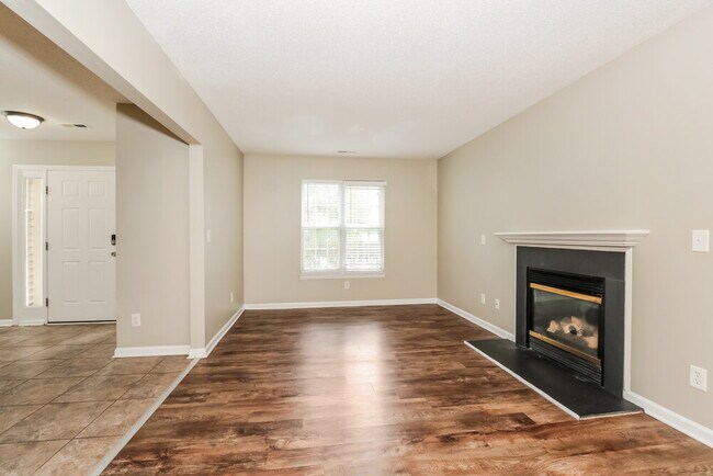 Building Photo - 5209 Carriage Woods Dr