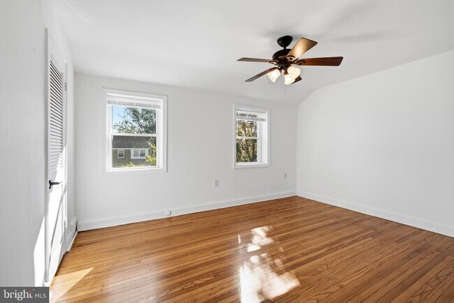 Building Photo - 1108 Cobbs St
