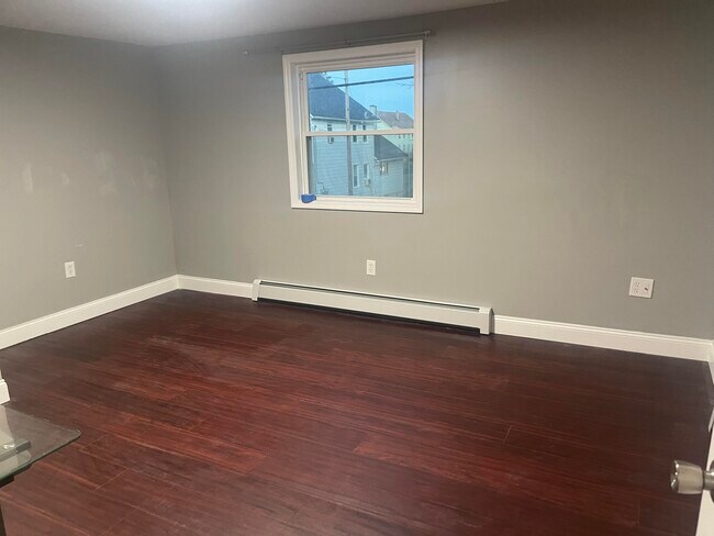 2nd Bedroom - 204 Jefferson St