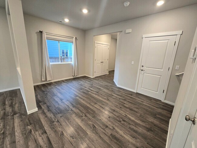 Building Photo - 3 Bedroom 2.5 Bath Home in Stanwood