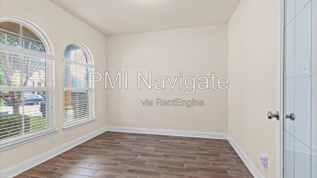 Building Photo - 5627 Calaveras Way