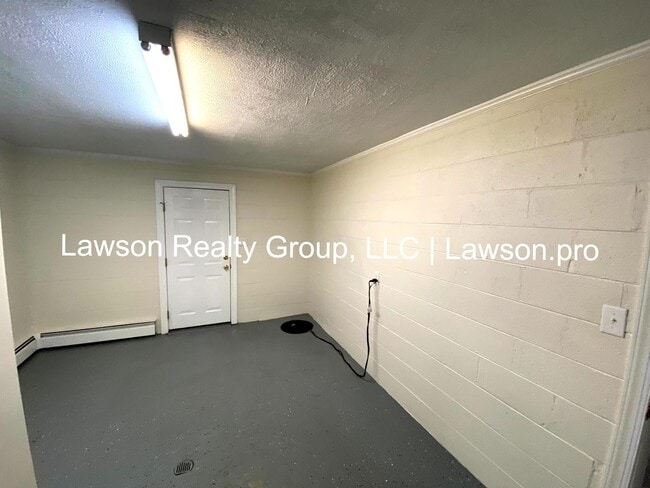 Building Photo - 1706 Glendon Rd