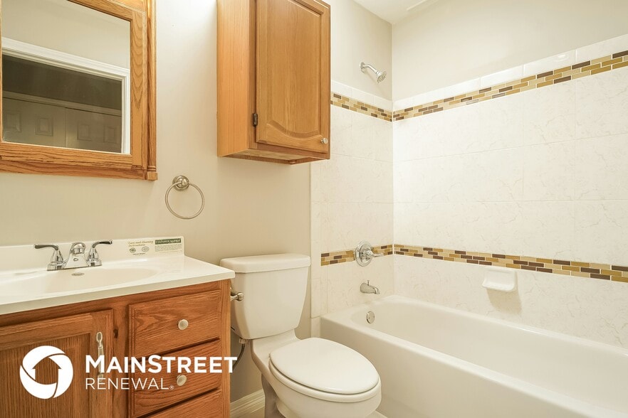 Building Photo - 6205 Scenic Dr