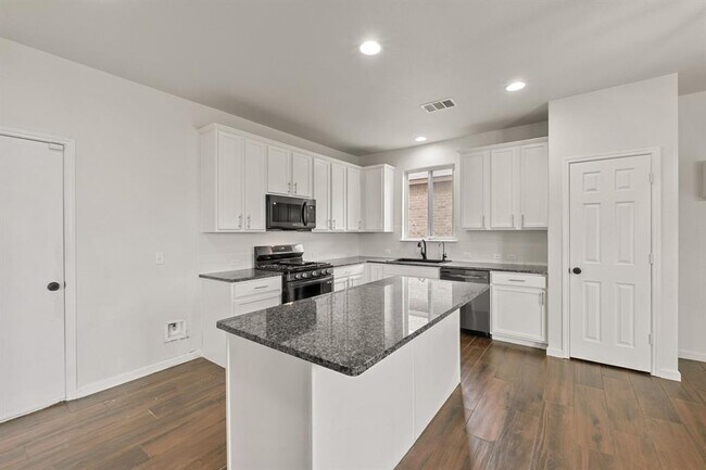 Building Photo - 240 Nectar Dr