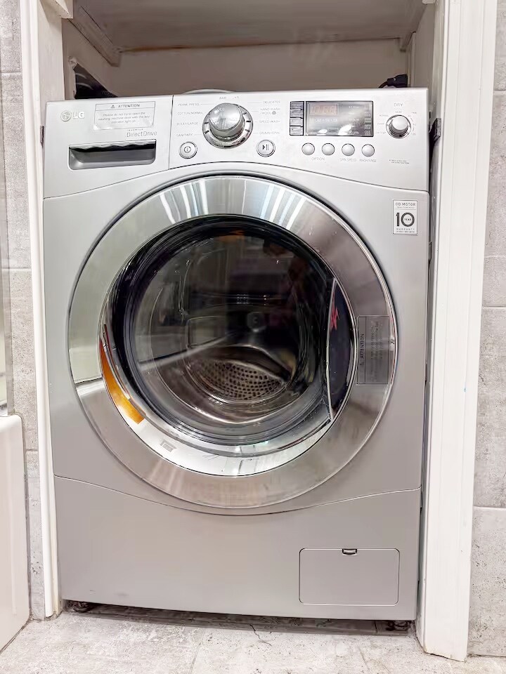 Building Photo - 6 Norumbega Ter