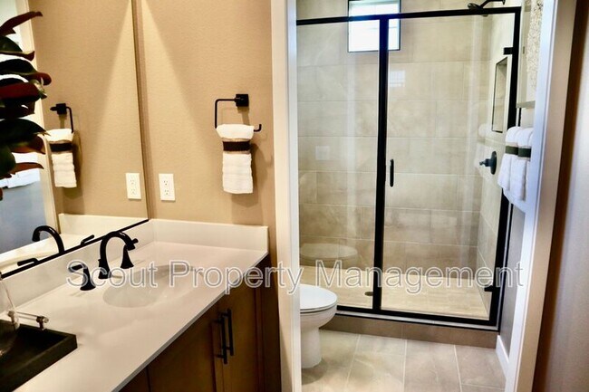 Building Photo - 26898 Rubicon Rd