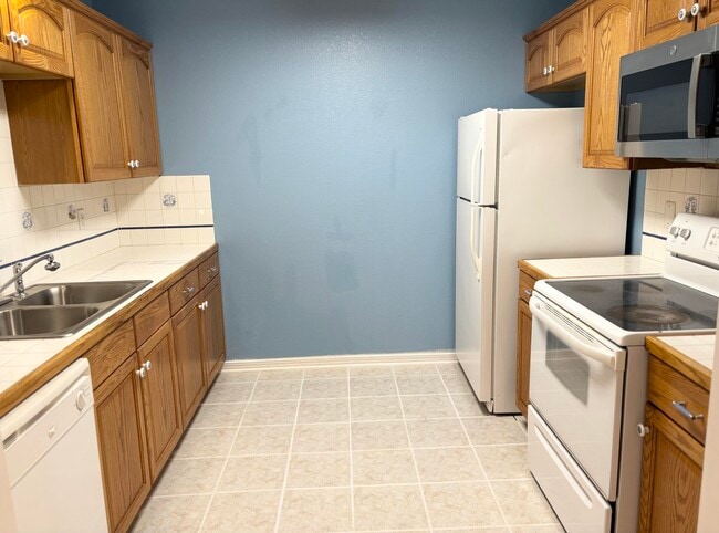 Building Photo - 1817 Cotton Tree Ct