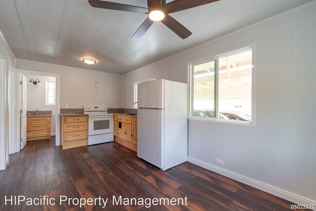 Building Photo - 2 br, 1 bath House - 87-346 Hakimo Rd B