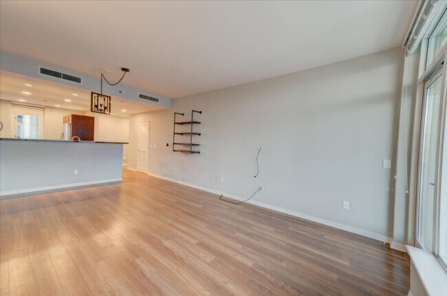 Building Photo - 427 Ninth Ave