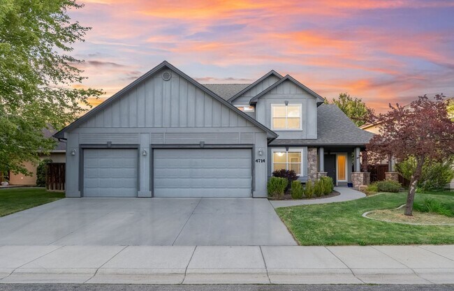 Primary Photo - SE BOISE 5BD/3.5BA PLUS OFFICE