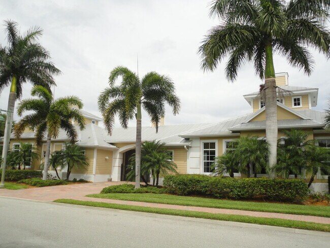 Building Photo - 1825 Bridgepointe Cir
