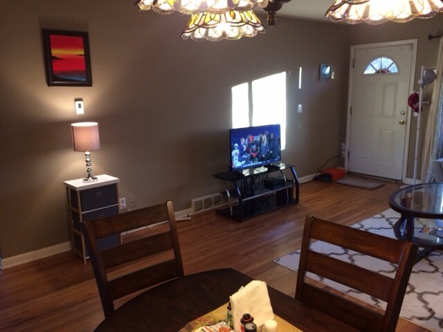 Smart TV-Steaming Services Included - 2101 S Ogden St