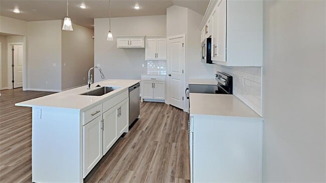 Building Photo - 485 Hardesty Dr