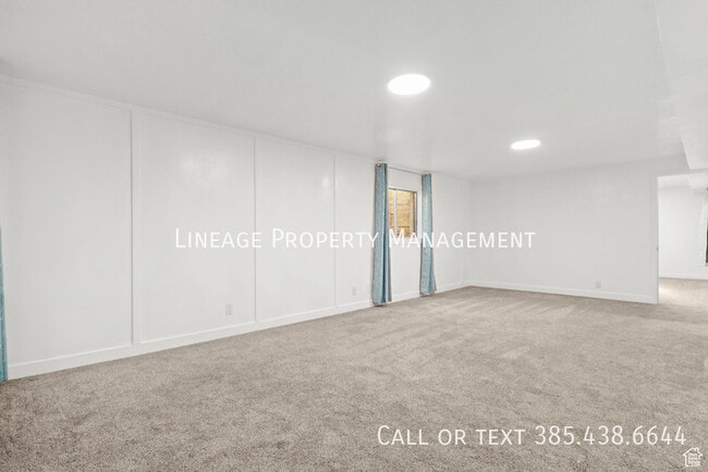 Building Photo - 4487 St Andrews Dr