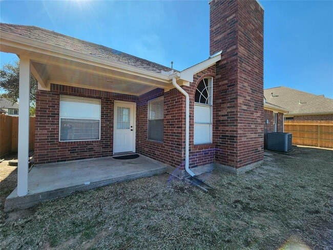 Building Photo - 16614 Stoneside Dr