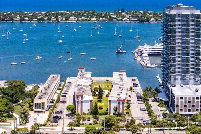 Building Photo - 4500 N Flagler Dr