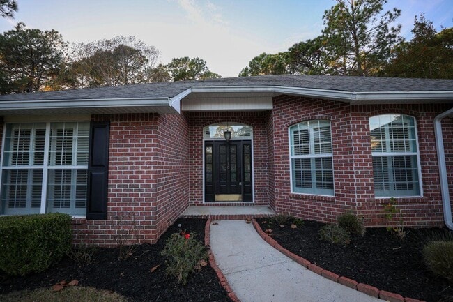 Building Photo - 816 W Ridgewood Cove