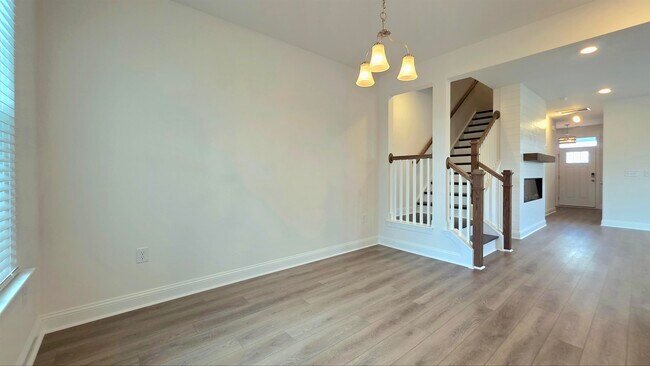 Building Photo - 670 Bolder Way