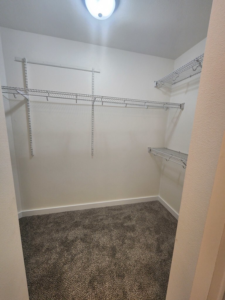 Building Photo - 1006 N 24th St