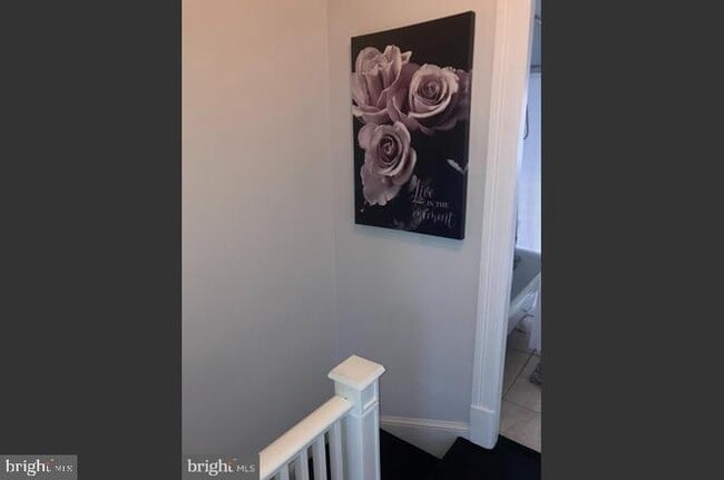 Building Photo - 337 Kentucky Ave SE