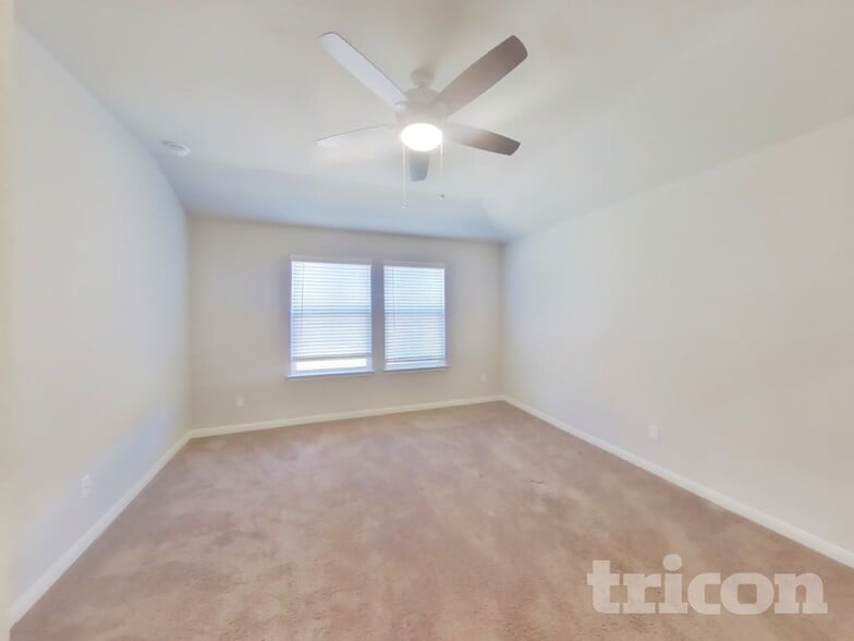 Building Photo - 5818 Nyla Wy