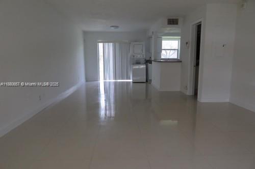 Building Photo - 2021 NW 59th Terrace