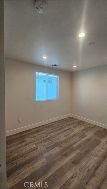Building Photo - 10962 Avalon Blvd