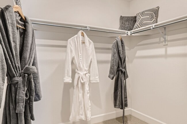 Building Photo - New 3 BDR Arvada Home Convenient to Everything