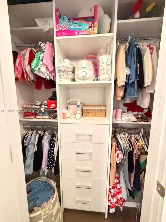 Building Photo - 7126 Rockwood Rd