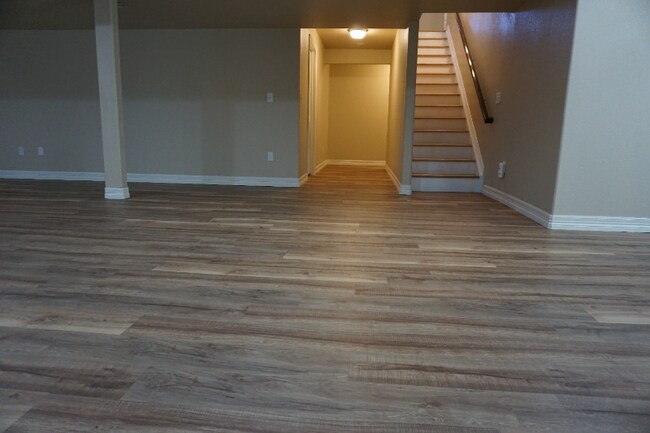 Building Photo - 1611 Jennifer St