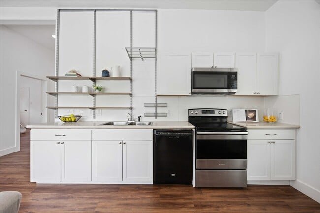 Building Photo - 2214 Stevens St