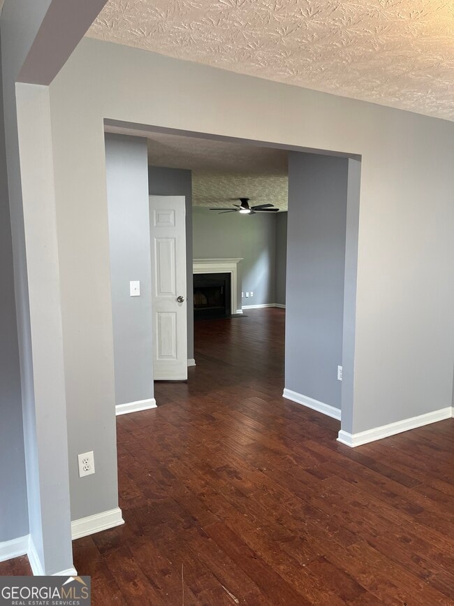 Building Photo - 116 Village Trce