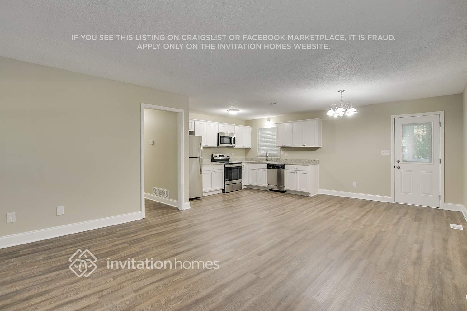 Building Photo - 3995 Willowbrook Dr