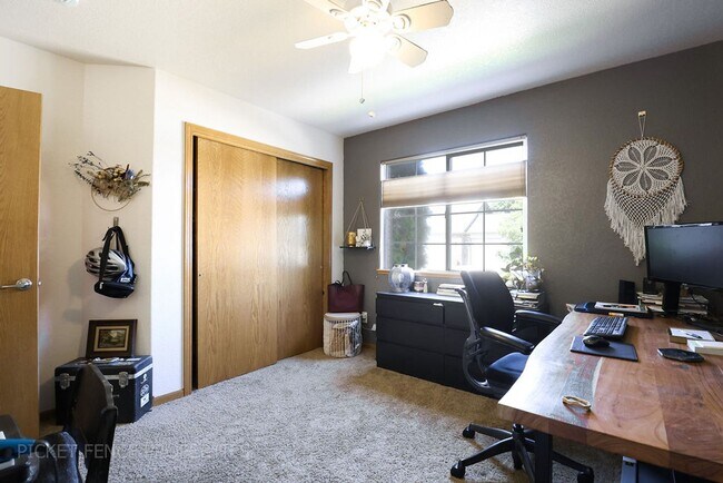 Building Photo - 5 Bedroom, Beautiful Home in Loveland!