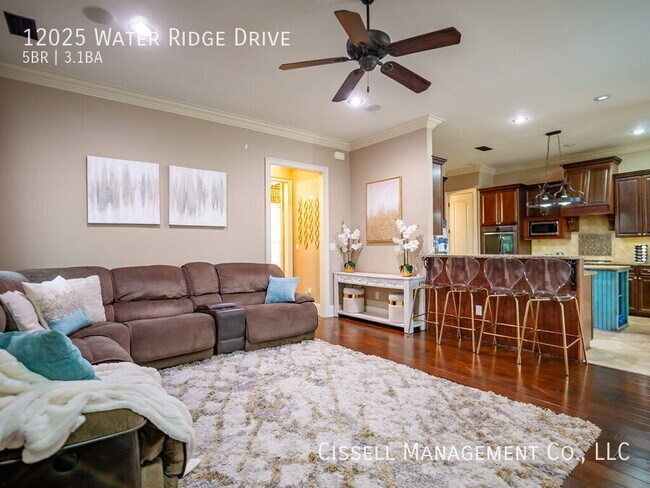 Building Photo - 12025 Water Ridge Dr