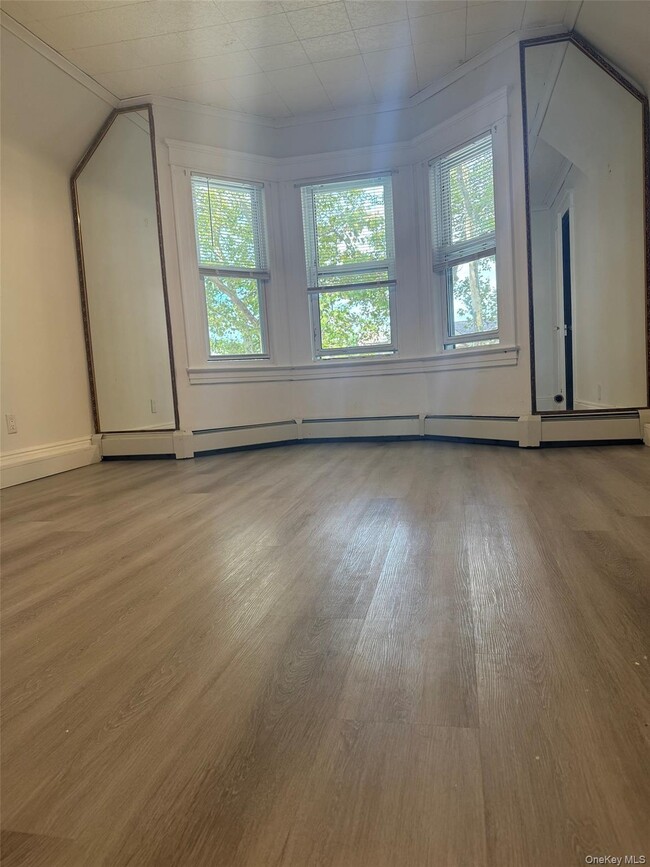 Building Photo - 85-63 87th St