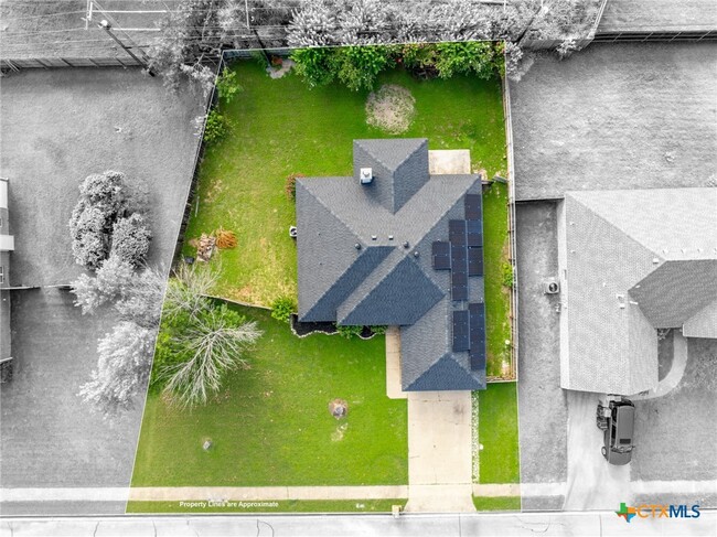 Building Photo - 605 Paintbrush Dr